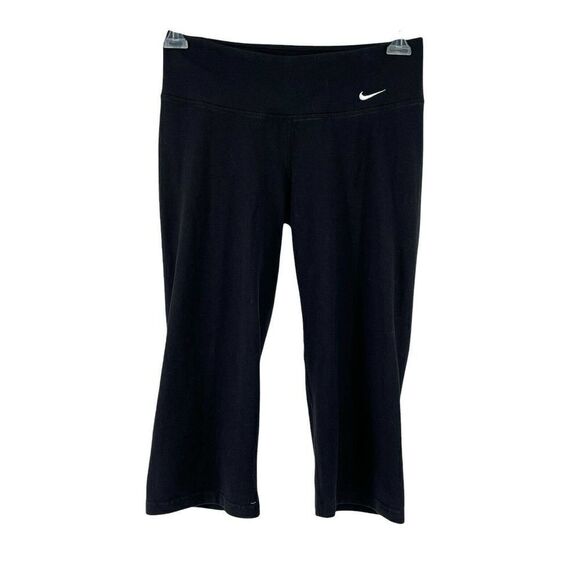 Nike Knee Length Shorts Black Size Small Dri Fit Active Wear Stretch Fit Casual - Picture 1 of 6